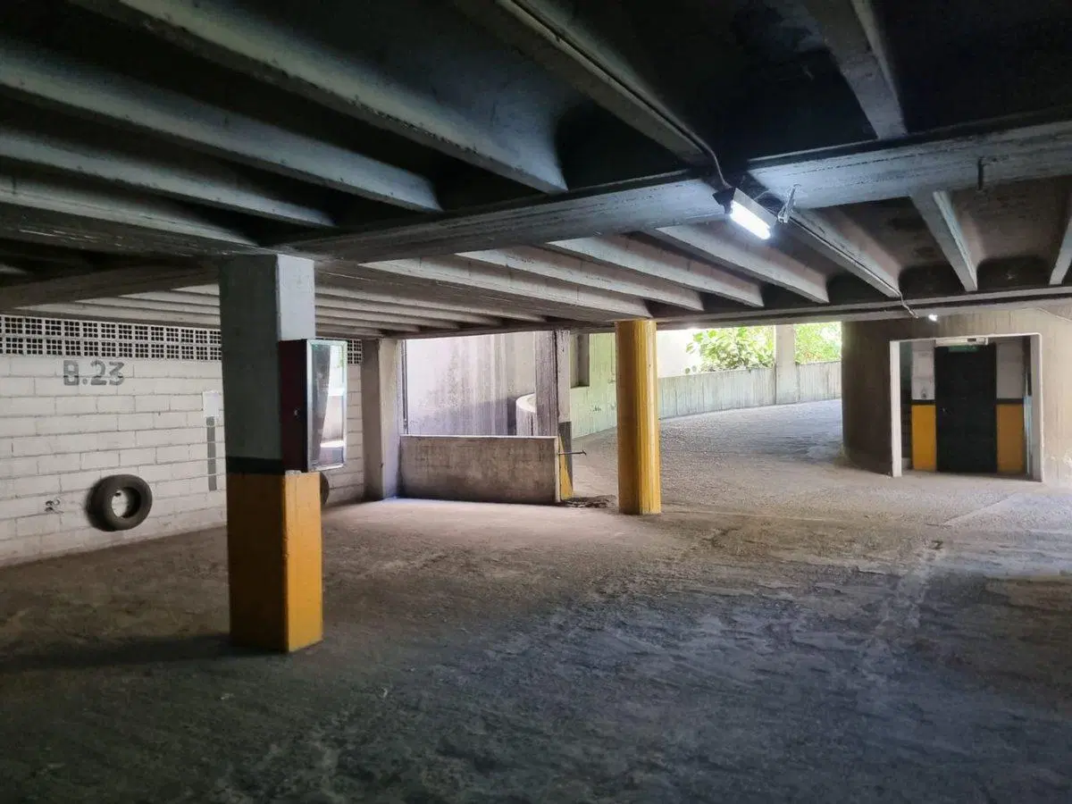 VENTA COCHERA CENTRICA PATRICIAS MENDOCINAS 3