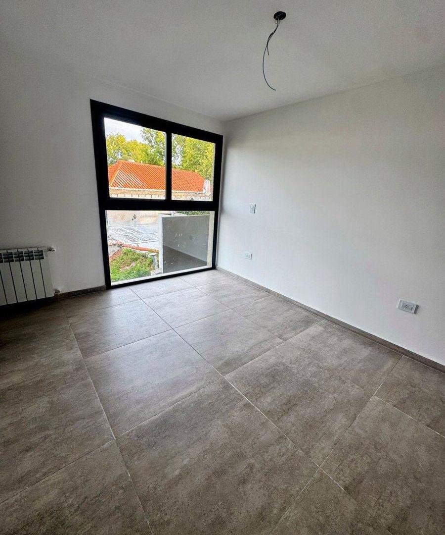 EXCLUSIVO DUPLEX EN 5TA SECCION