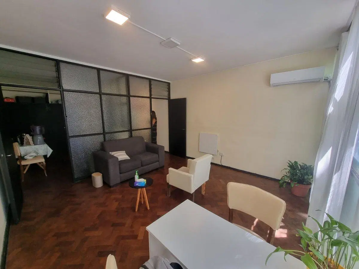VENTA OFICINA CENTRICA CON COCHERA 2