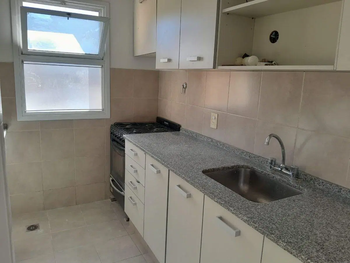 VENTA DEPARTAMENTO EXCELENTE UBICACION G. CRUZ 2