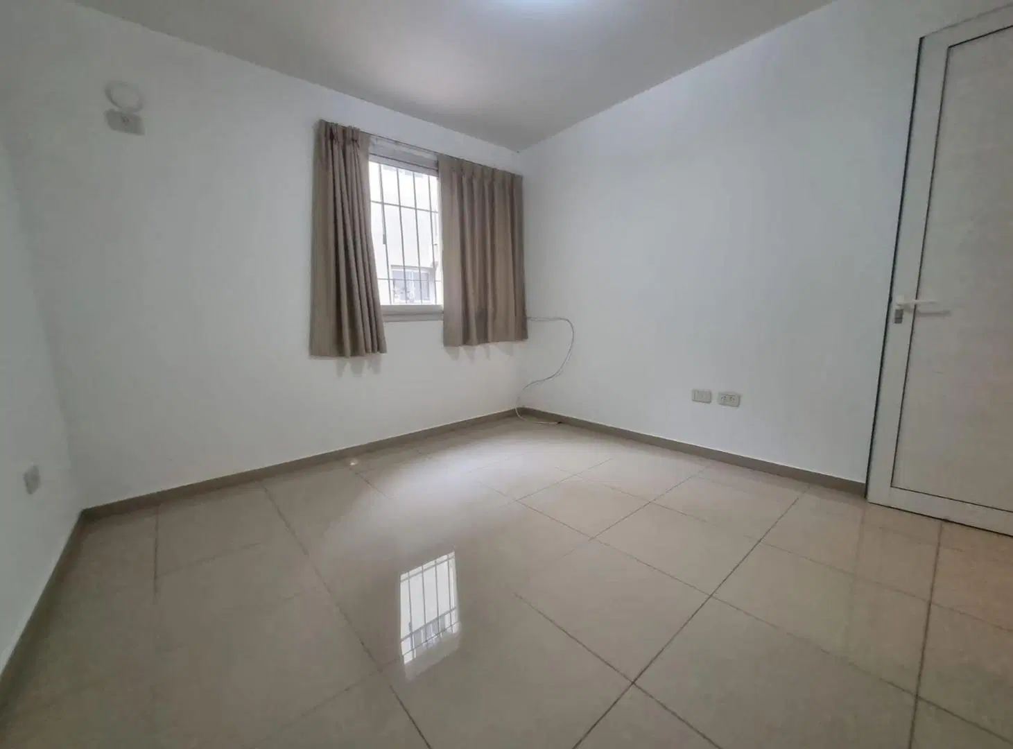 VENTA DPTO G CRUZ PLANTA BAJA 1 DORM  APTO CREDITO 5
