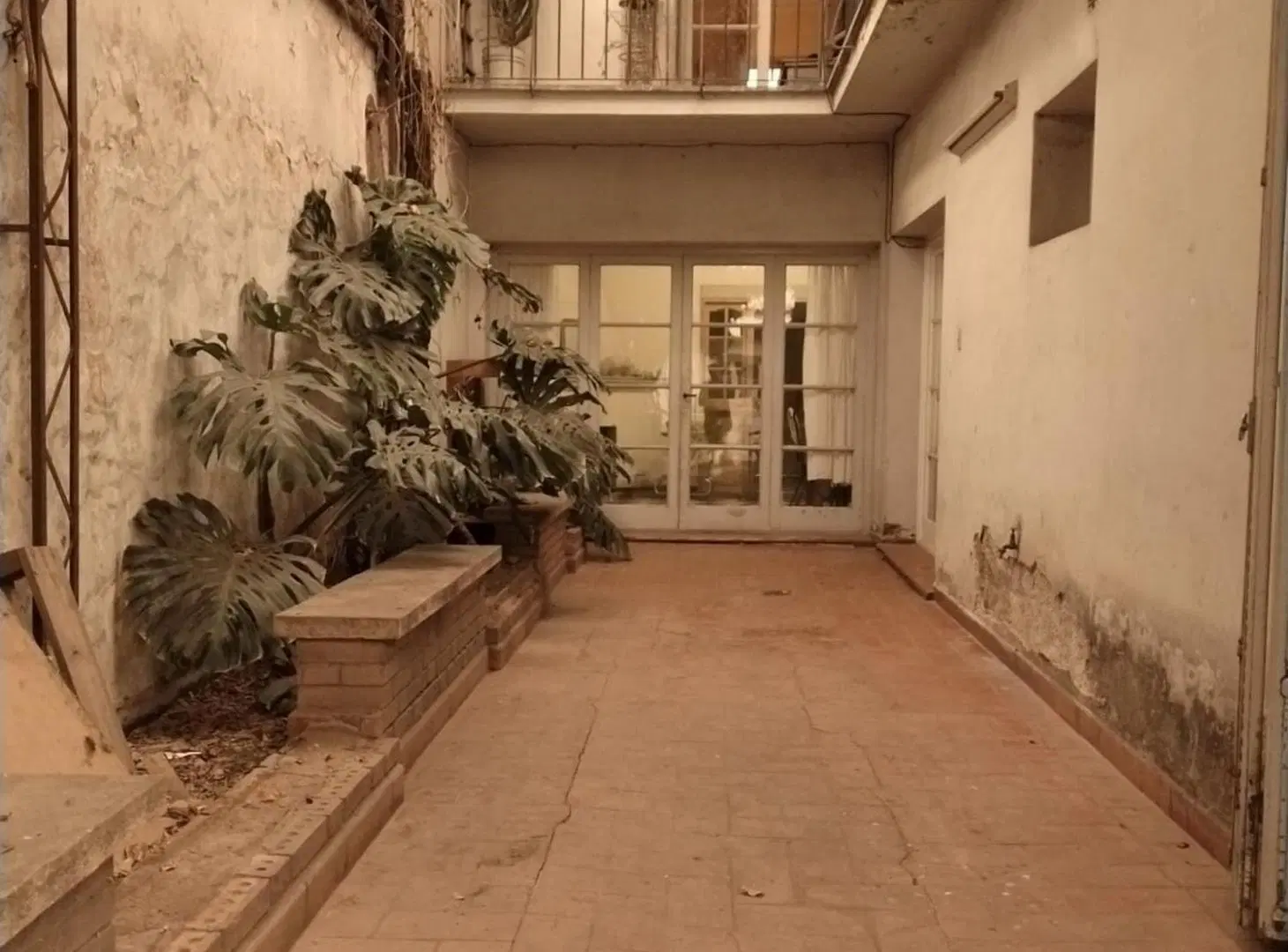 Venta Casa 4 Dorm Zona Comercial Godoy Cruz 3
