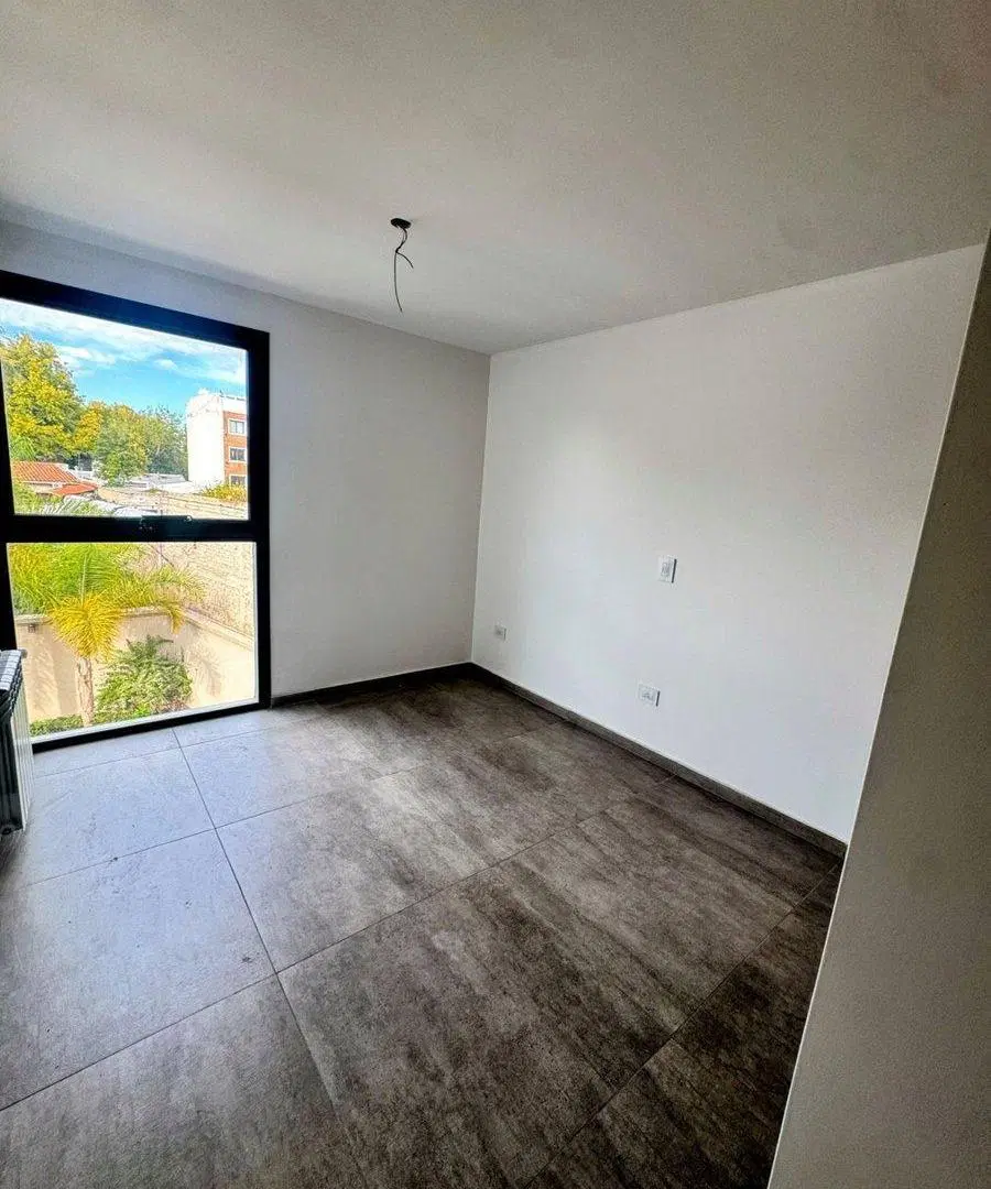 EXCLUSIVO DUPLEX EN 5TA SECCION 2
