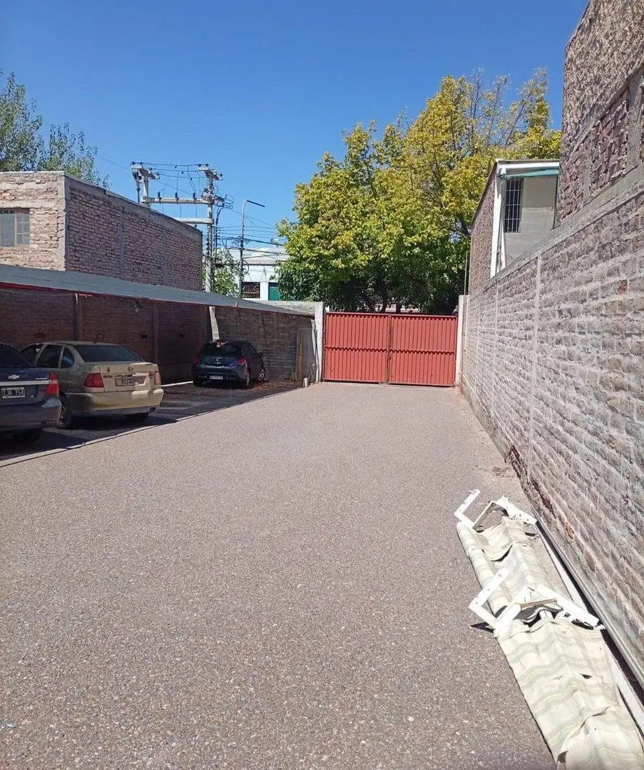Terreno en Venta, GC., apto cocheras 2