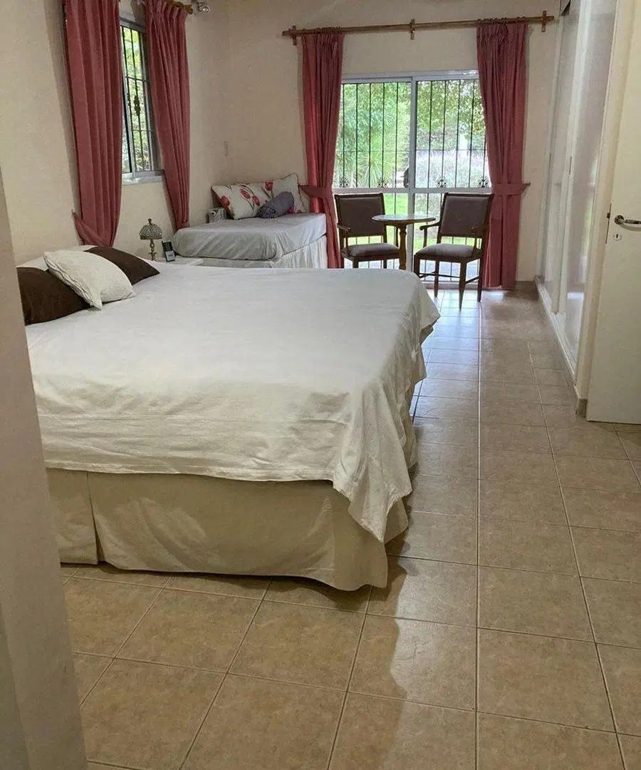 Venta Casa Barrio Liceo 1 2 dormitorios y 3 baños 4