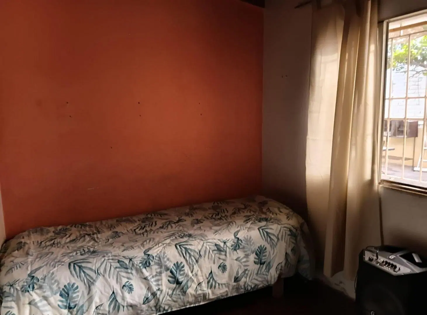 VENTA CASA BARRIO LOS TONELES 3 DORMITORIOS 5