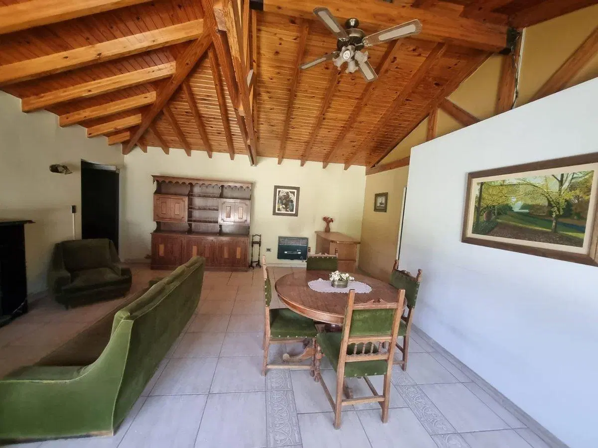 CASA VISTALBA APTA CREDITO 3 DORM SAUNA PILETA 2