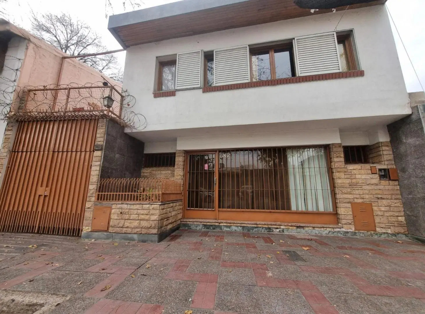 OPORTUNIDAD VENTA CASA DOBLE  4TA SECCION 3