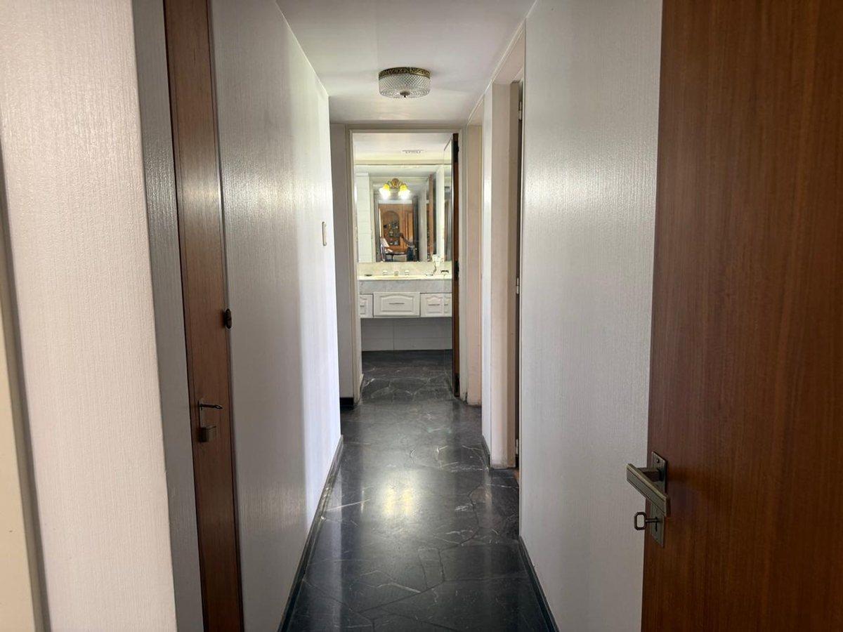 Foto de Venta Semipiso exclusivo en la peatonal Sarmiento, imagen 2