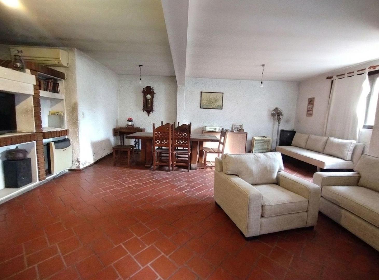 Foto de Venta Depto 3 dorm mas Salón Comercial en Dorrego, imagen 1