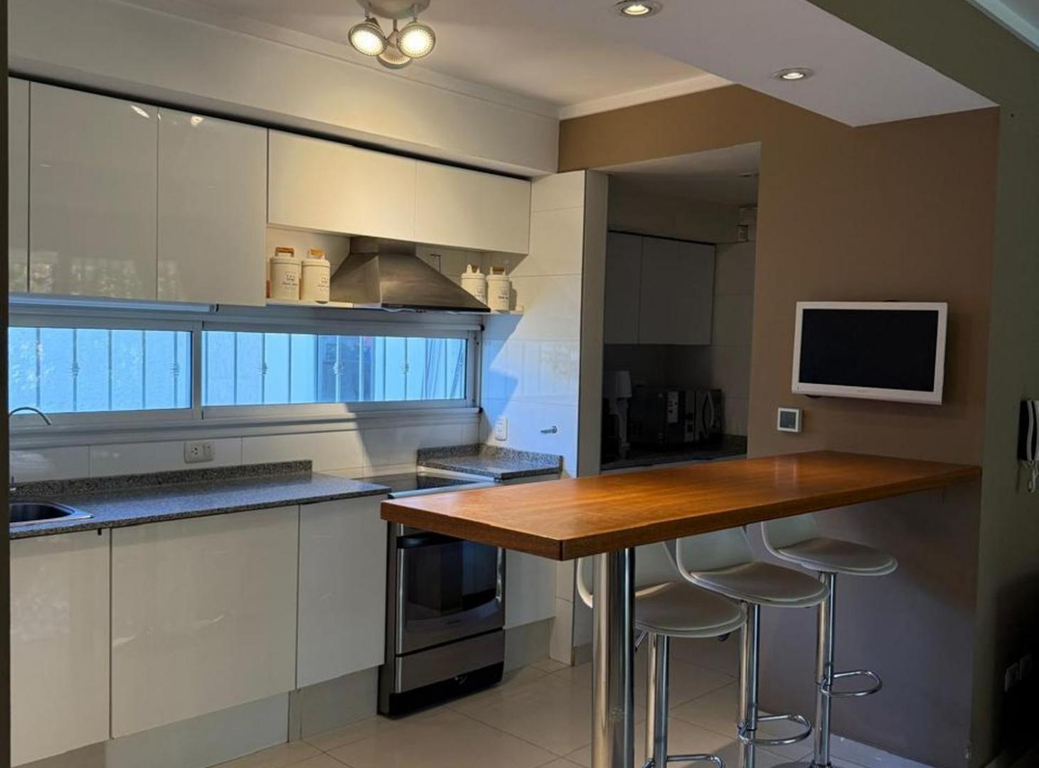 Foto de Moderna casa en Barrio Privado Mirador Sur, imagen 2