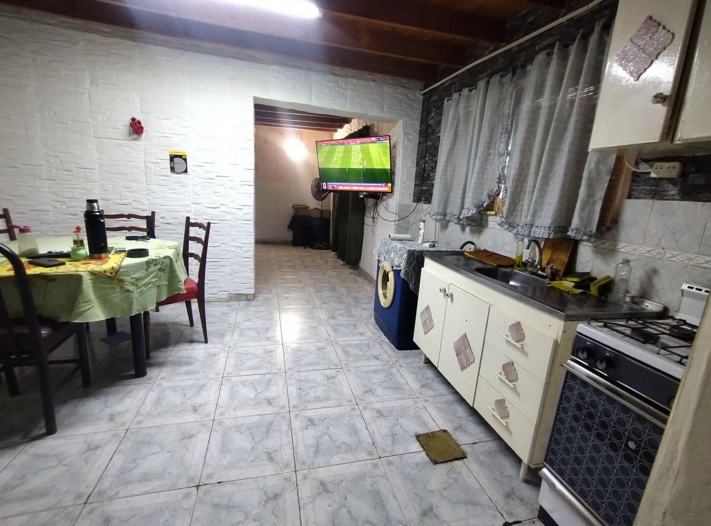 Foto de Venta Casa Barrio Gráfico GC 3 Dorm Cochera, imagen 2