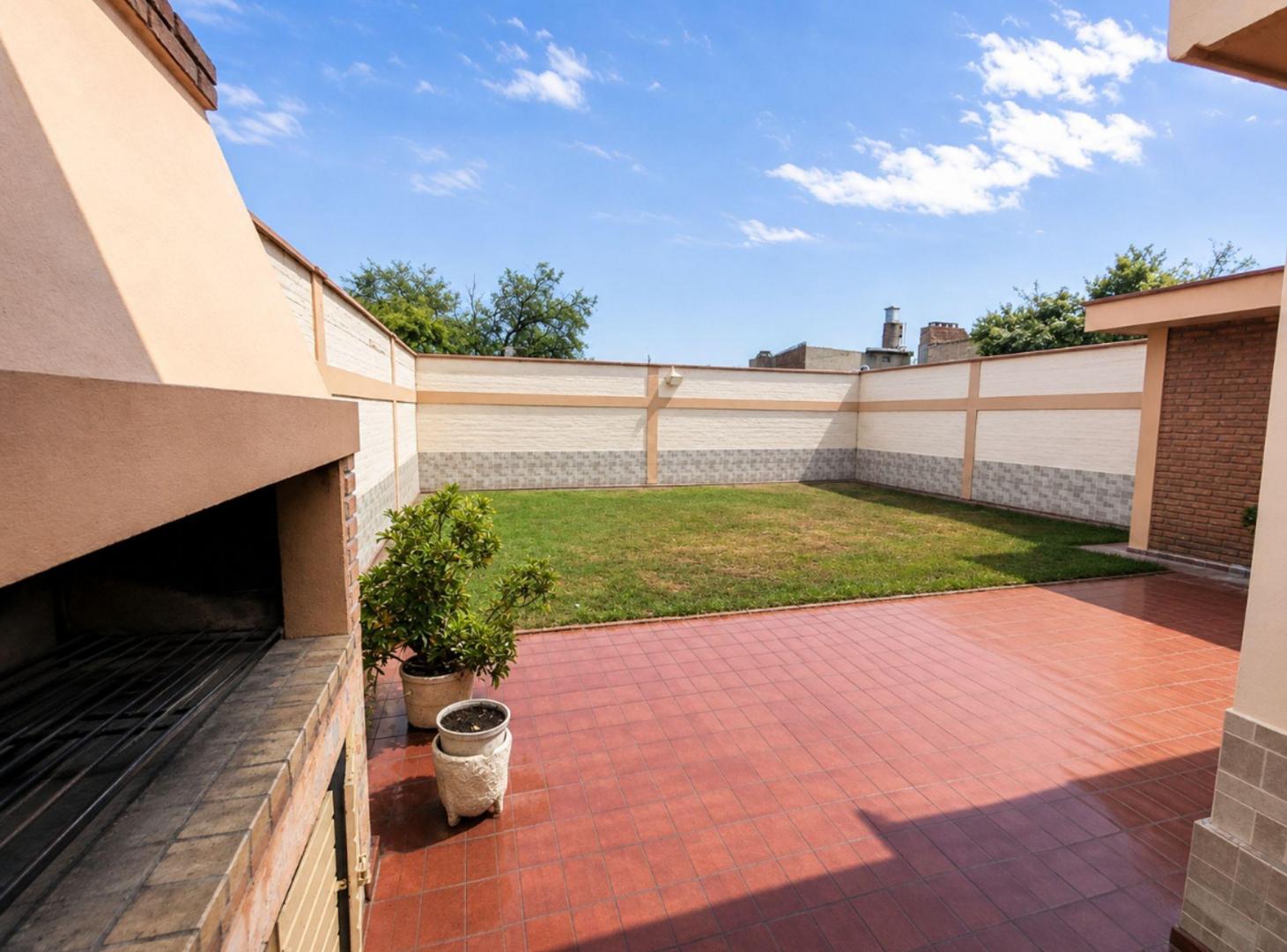 Foto de Casa en Venta Barrio Santa Ana Gllen, imagen 1