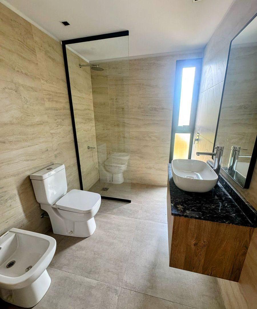 Foto de EXCLUSIVO DUPLEX EN 5TA SECCION, imagen 5