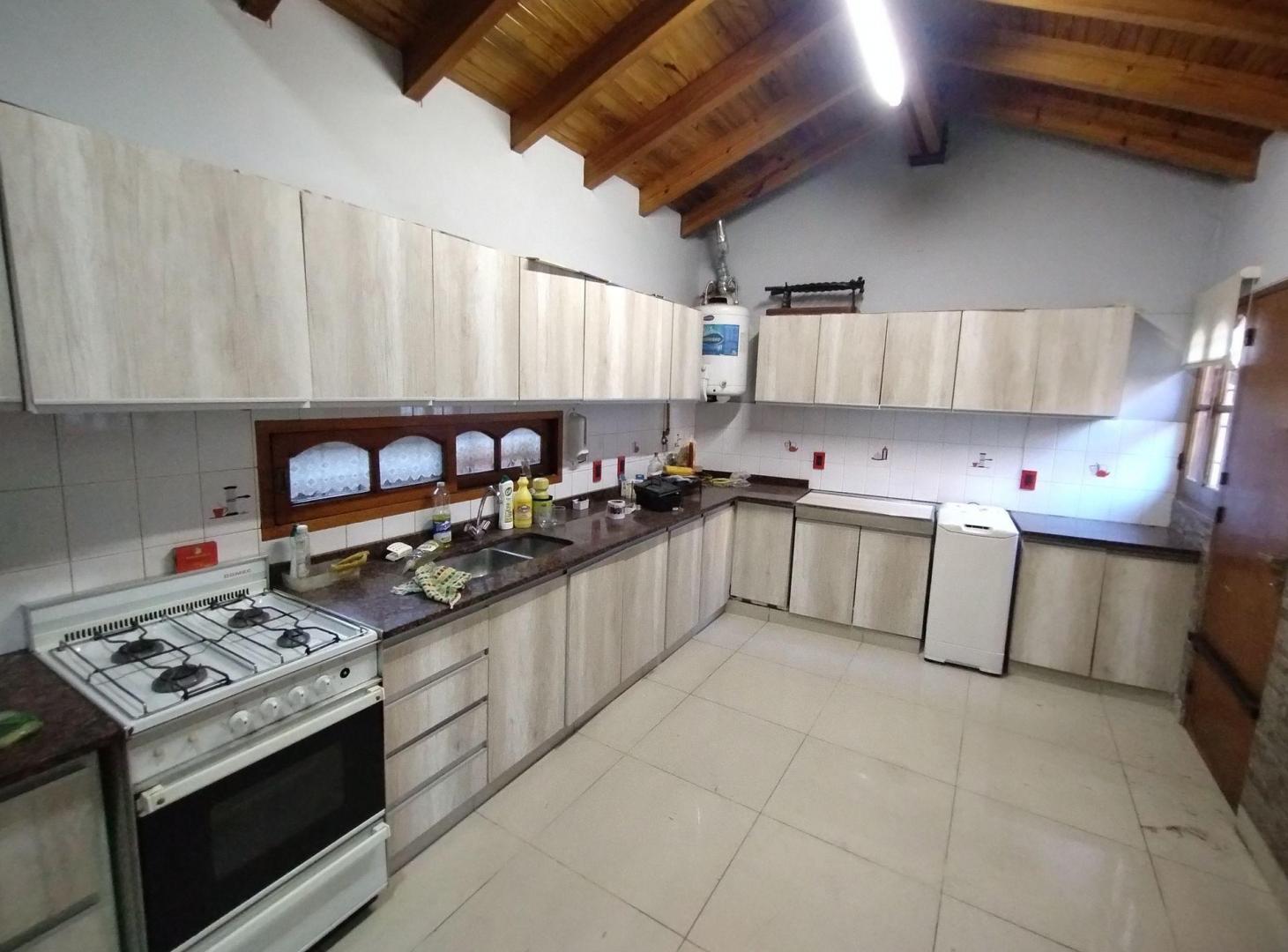 Foto de Casa en Venta 3 Dorm 4ta sección Oeste Capital, imagen 3