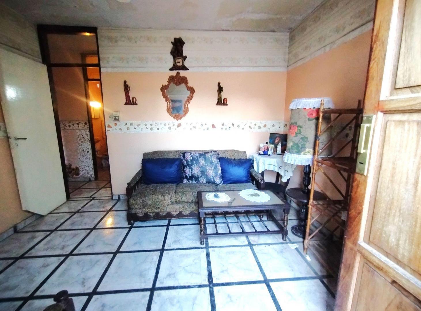 Foto de Casa Ideal 2 Familias, 3 Dorm, cochera cubierta, imagen 1