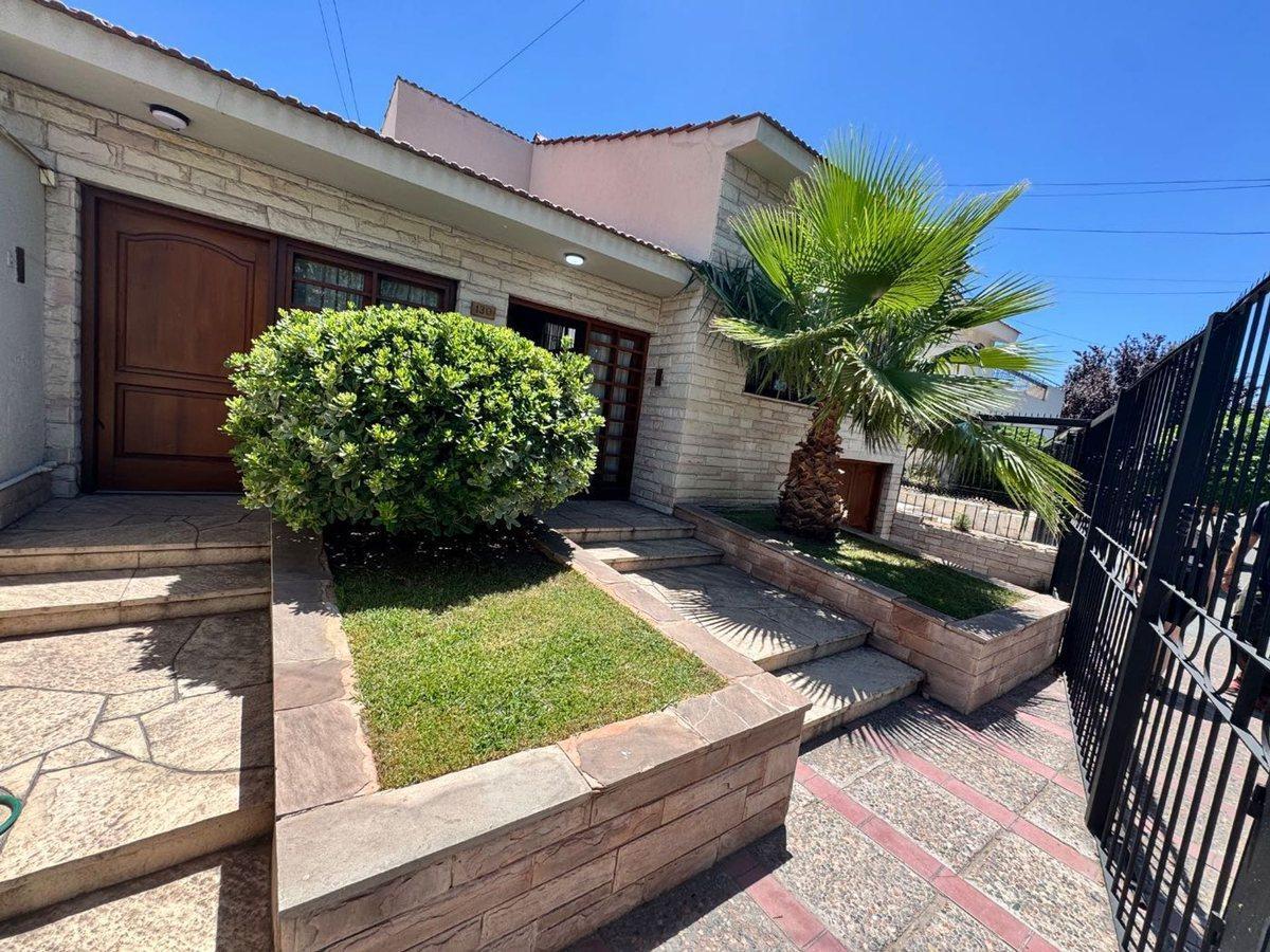 Foto de Remax Kaia ofrece venta Casa Dorrego Guaymallen, imagen 2
