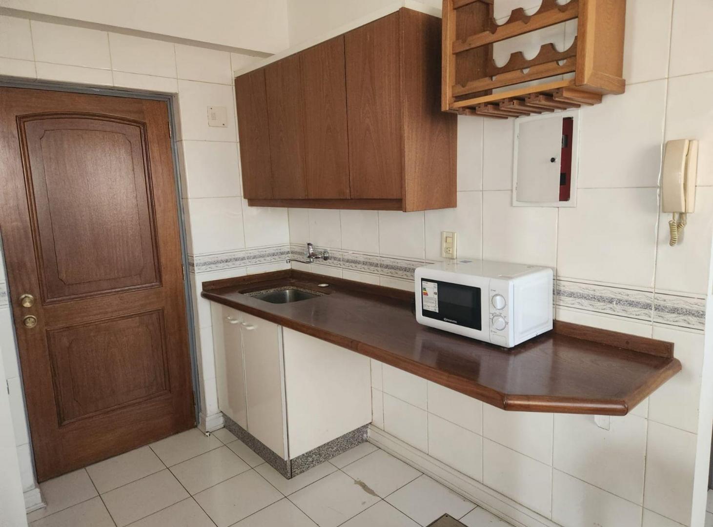 Foto de Departamento en venta 2 dorm. Av. E. Civit, Cdad, imagen 4