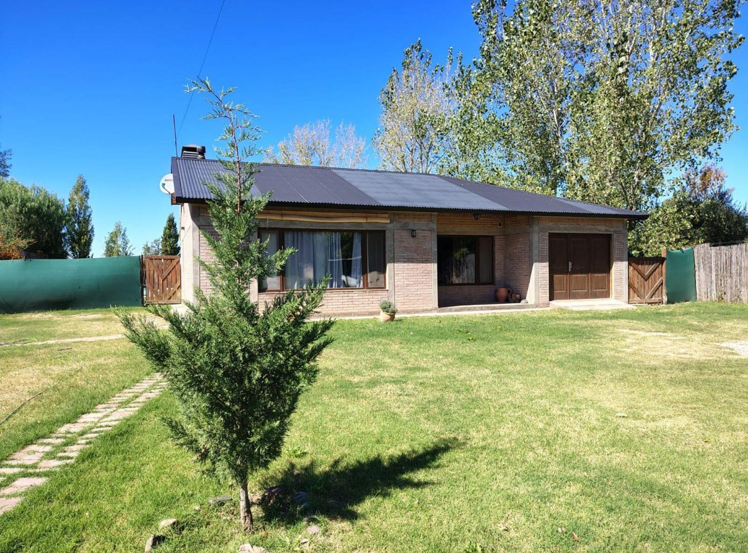Foto de CASA CON PILETA+DEPARTAMENTO EN VENTA RAMA CAIDA, imagen 1