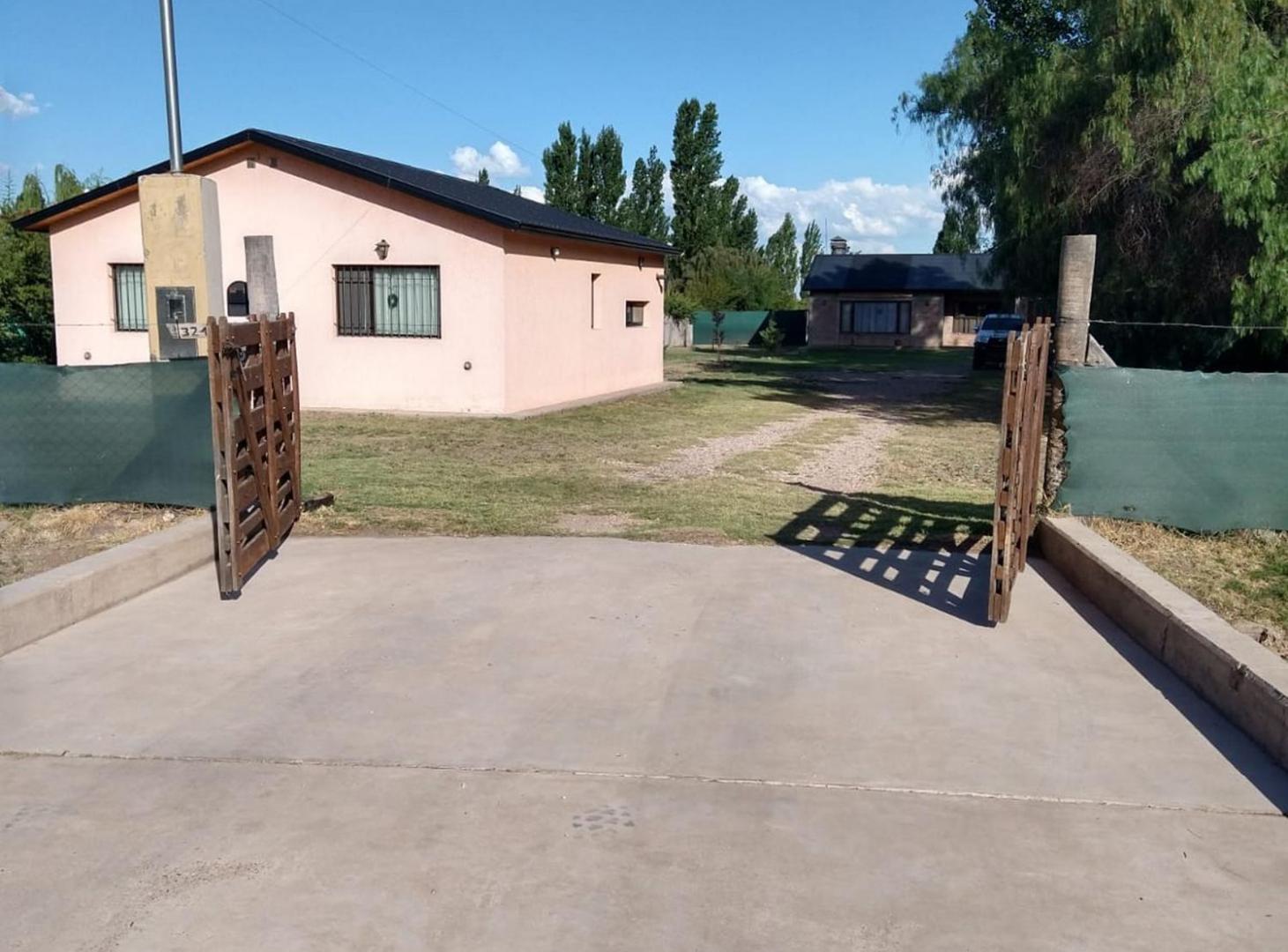 Foto de CASA CON PILETA+DEPARTAMENTO EN VENTA RAMA CAIDA, imagen 2