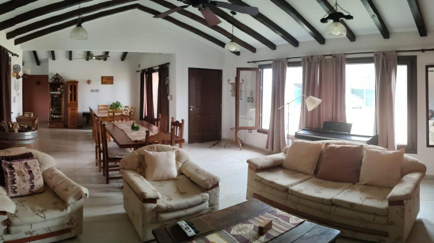 Foto de CASA CON PILETA+DEPARTAMENTO EN VENTA RAMA CAIDA, imagen 4