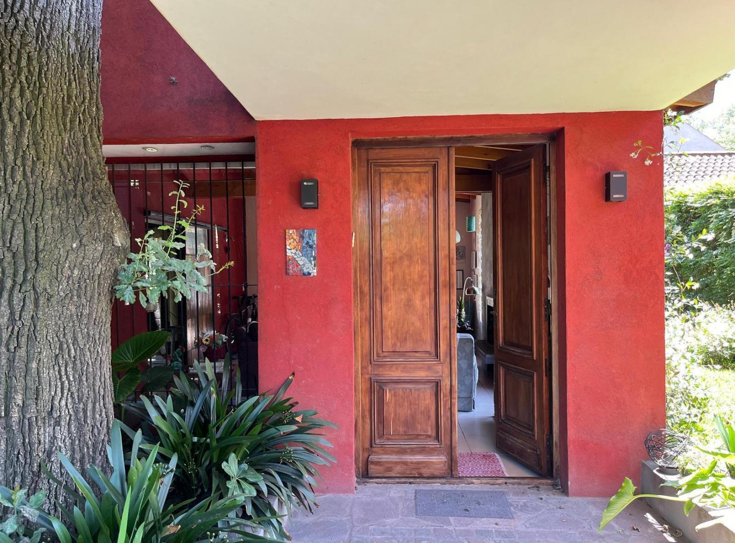 Casa en alquiler temporario en Sourdeoux al 2600 - Bella Vista