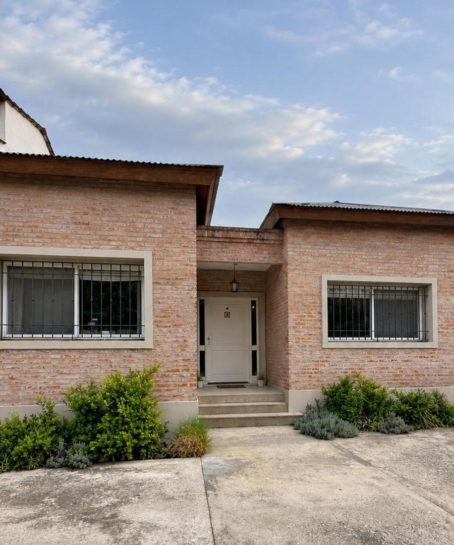Foto de Casa en una panta en Bourel al 2500 - Bella Vista, imagen 1