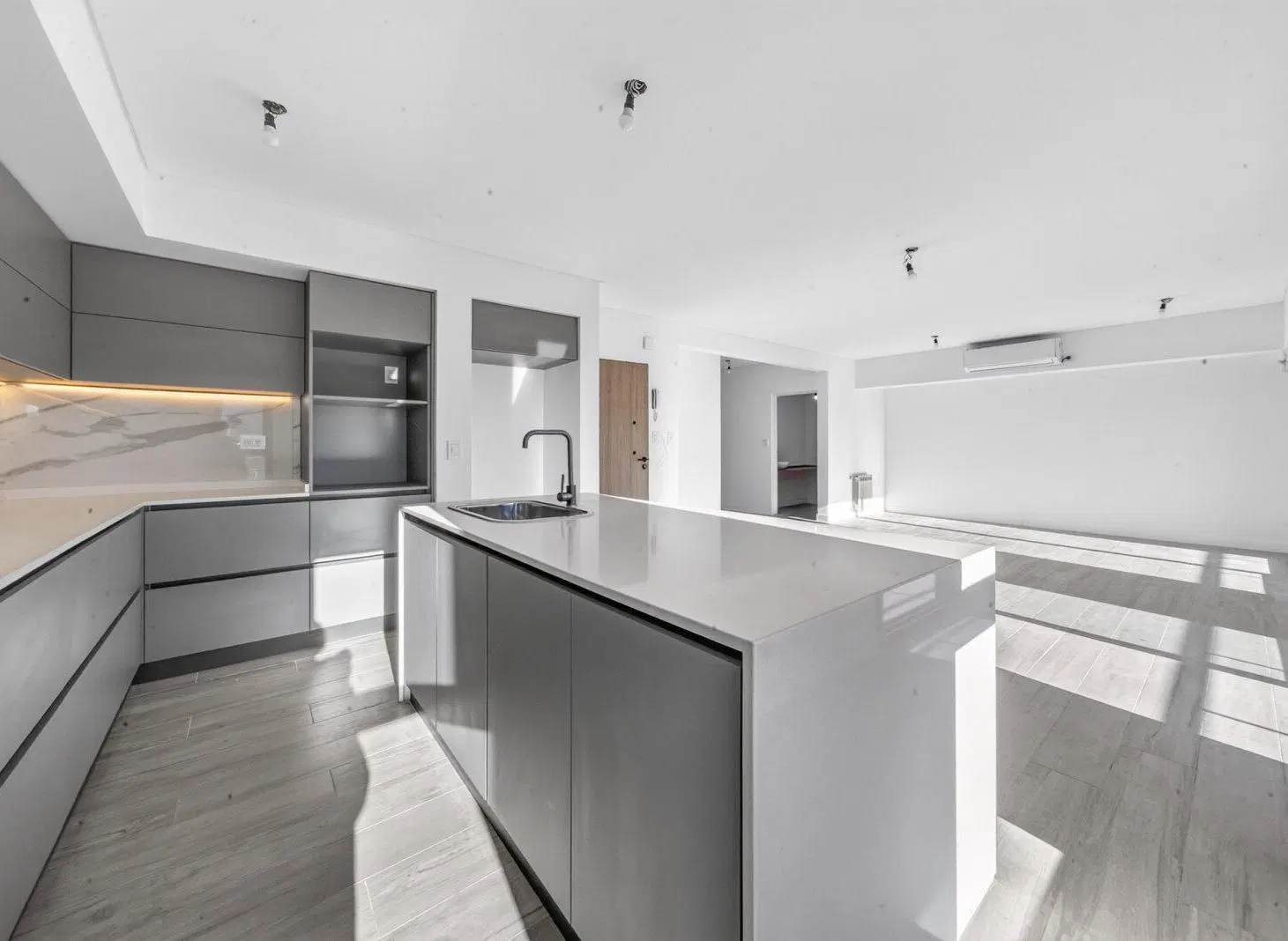 VENTA DEPARTAMENTO 5 AMBIENTES COCHERA VILLA LURO 3