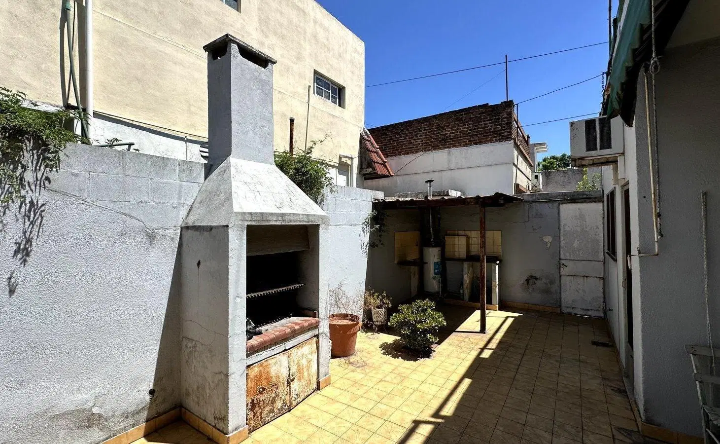 VENTA PH 4 AMBIENTES 2 PATIOS TERRAZA CASEROS 5
