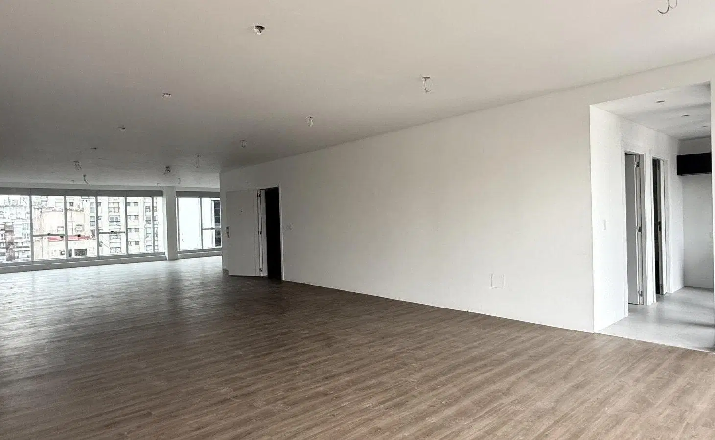 VENTA OFICINA A ESTRENAR MICROCENTRO 2