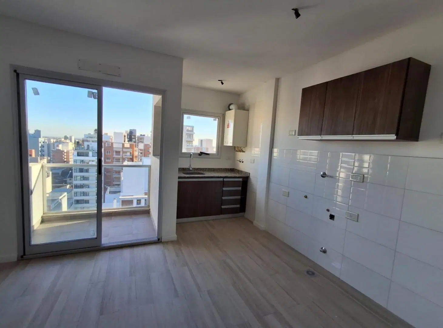 VENTA DEPARTAMENTO SEMIPISO 2 AMBIENTES QUILMES CENTRO 3