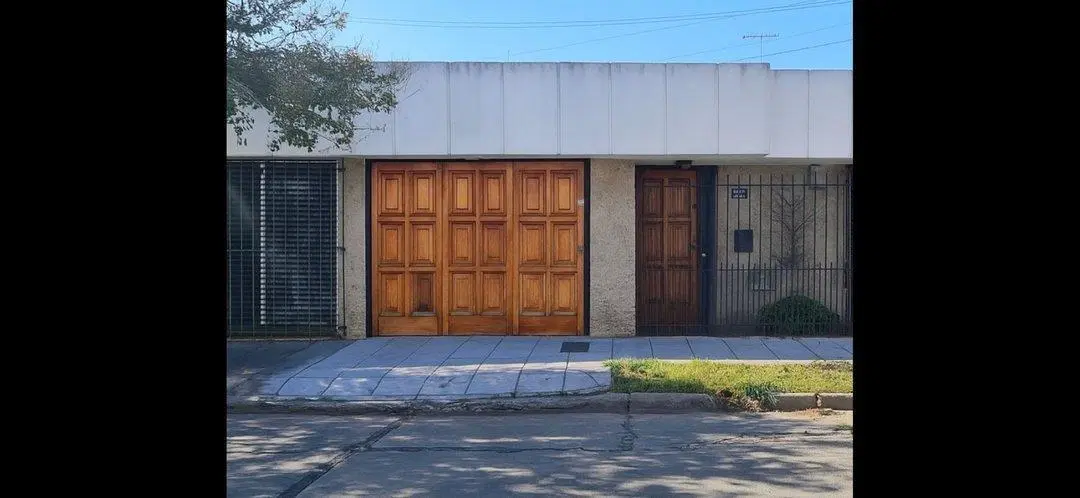 VENTA OPORTUNIDAD CASA 4 AMBIENTES COCHERA QUILMES 3