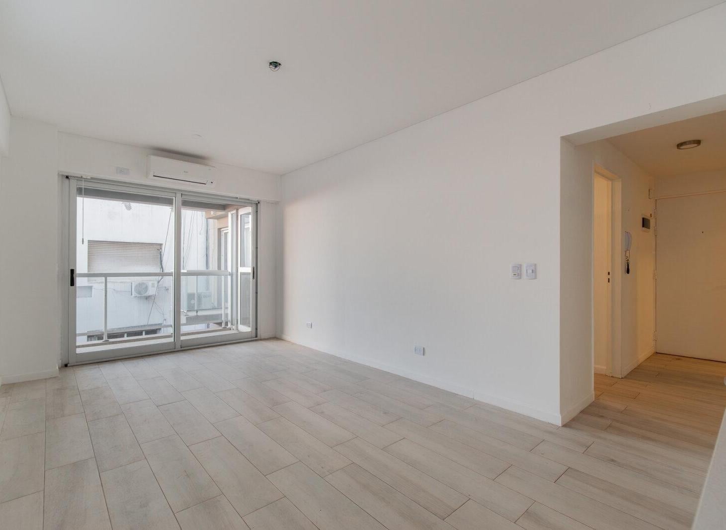 Foto de VENTA DEPARTAMENTO 2 AMBIENTES COCHERA RECOLETA, imagen 2