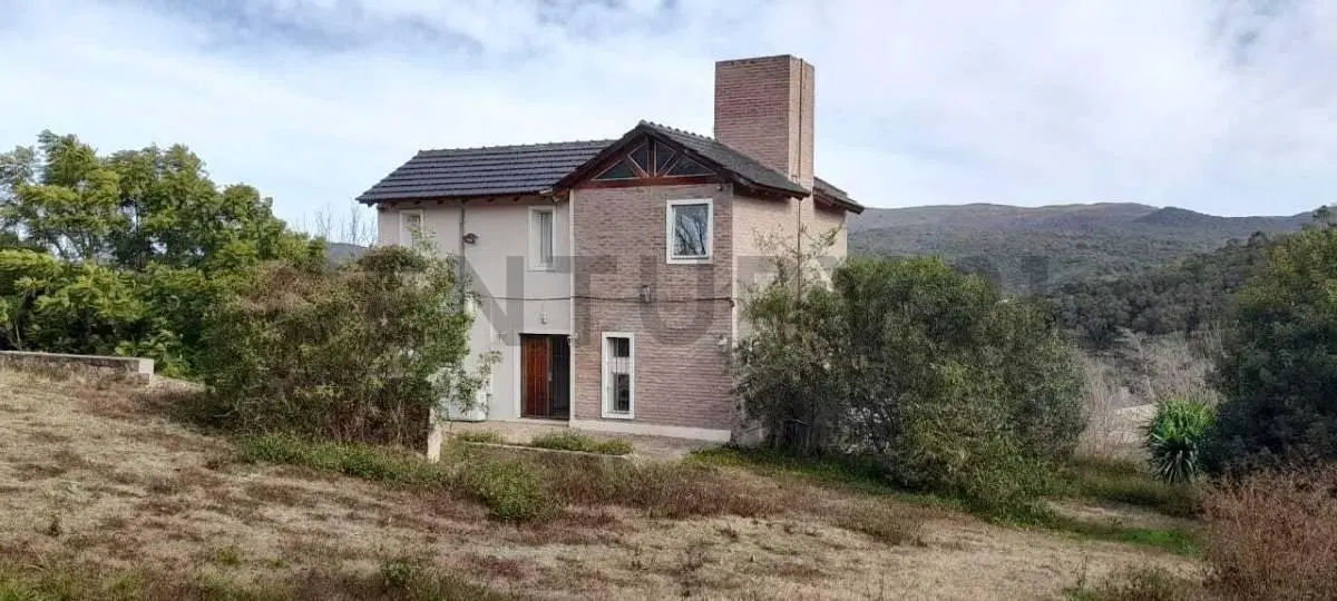 Exclusiva Residencia con Vistas Panorámicas en las Sierras – Privacidad y Confort. Villa Los Altos I 2