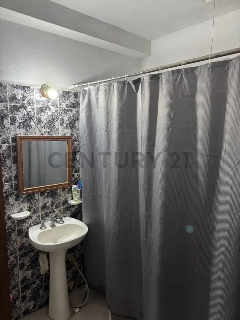 GRAN GALPON + LOCAL COMERCIAL + CASA a 50 Mts RUTA 5 Alta Gracia 5