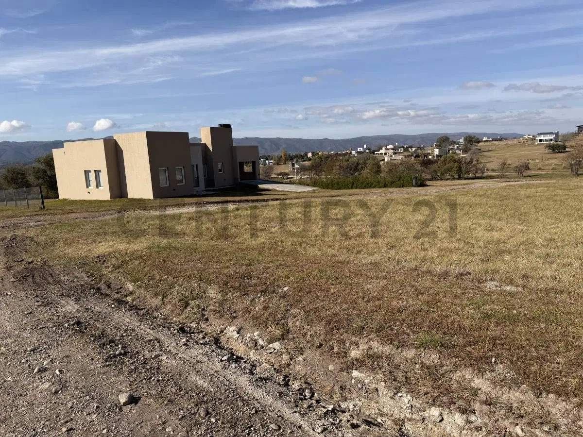 EXCELENTE LOTE ALTOS DEL CORRAL LOS REARTES CORDOBA 4