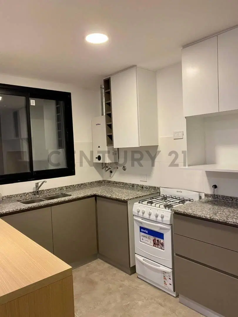 Duplex en Venta en Prados de Manantiales. 3 Dormitorios !! 4