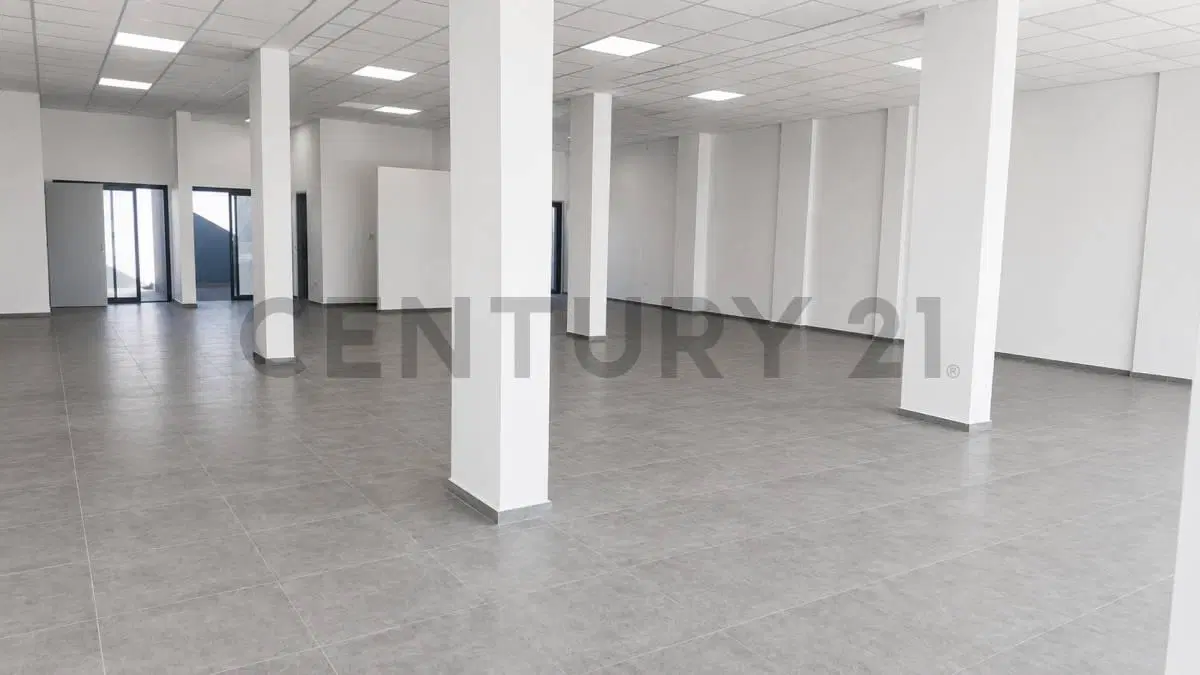 LOCAL PREMIUM EN EL INGRESO A DOCTA – ¡EL MEJOR PUNTO COMERCIAL! 3