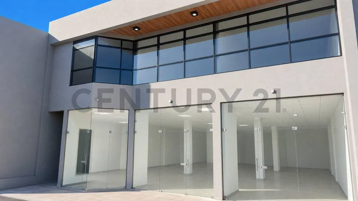 LOCAL PREMIUM EN EL INGRESO A DOCTA – ¡EL MEJOR PUNTO COMERCIAL! 5