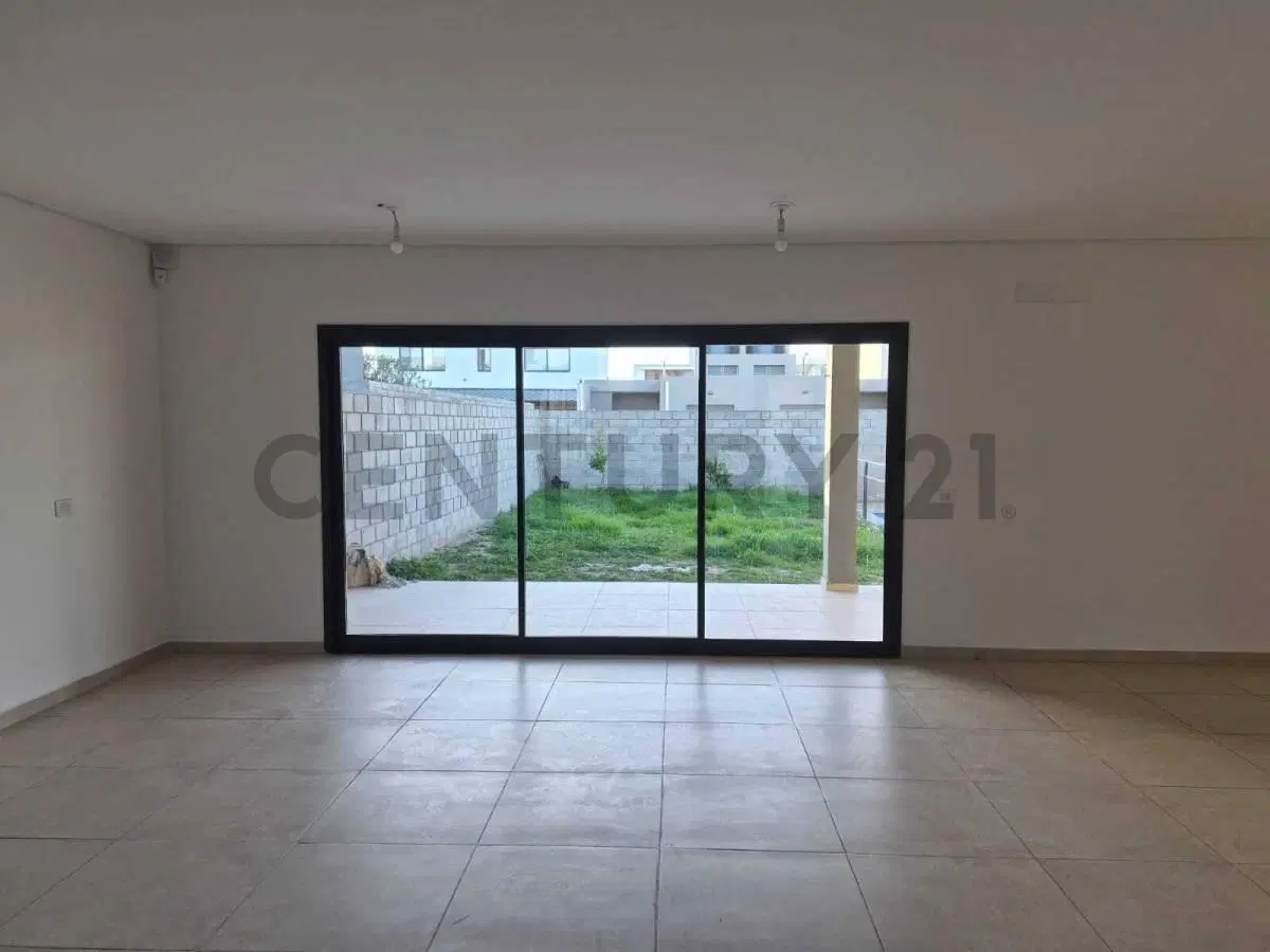 OPORTUNIDAD GRAN CASA 5 dormitorios c/ pileta, 196m2 construidos, 360m2 terreno 8