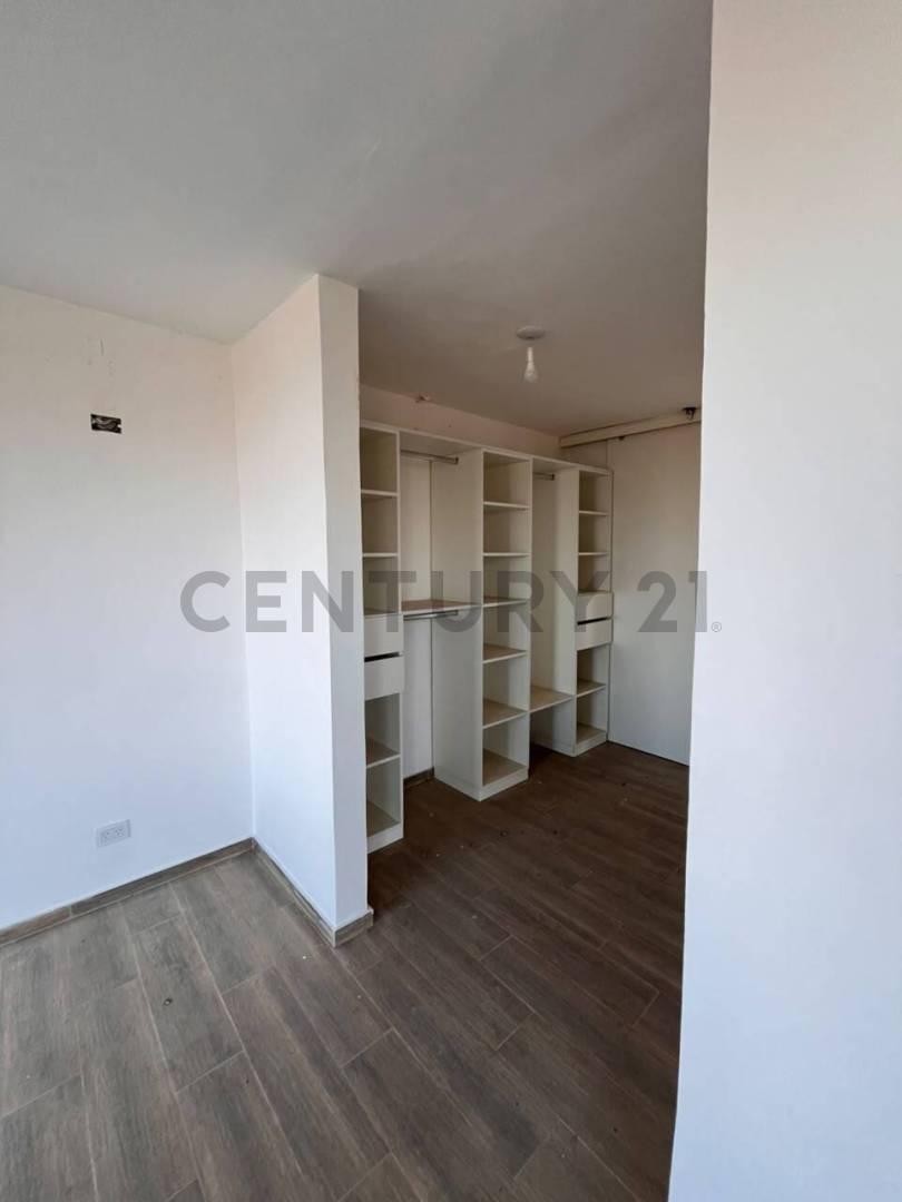 Foto de A ESTRENAR Casa 2 Plantas 180 m2 UNICA VISTA AL LAGO, imagen 2
