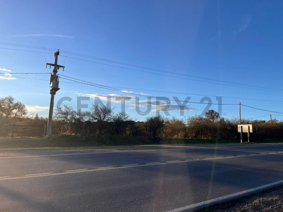 Foto de GRAN UBICACION lote 3351 m2 UNICO sobre RUTA C45 Falda Del Carmen Alta, imagen 1