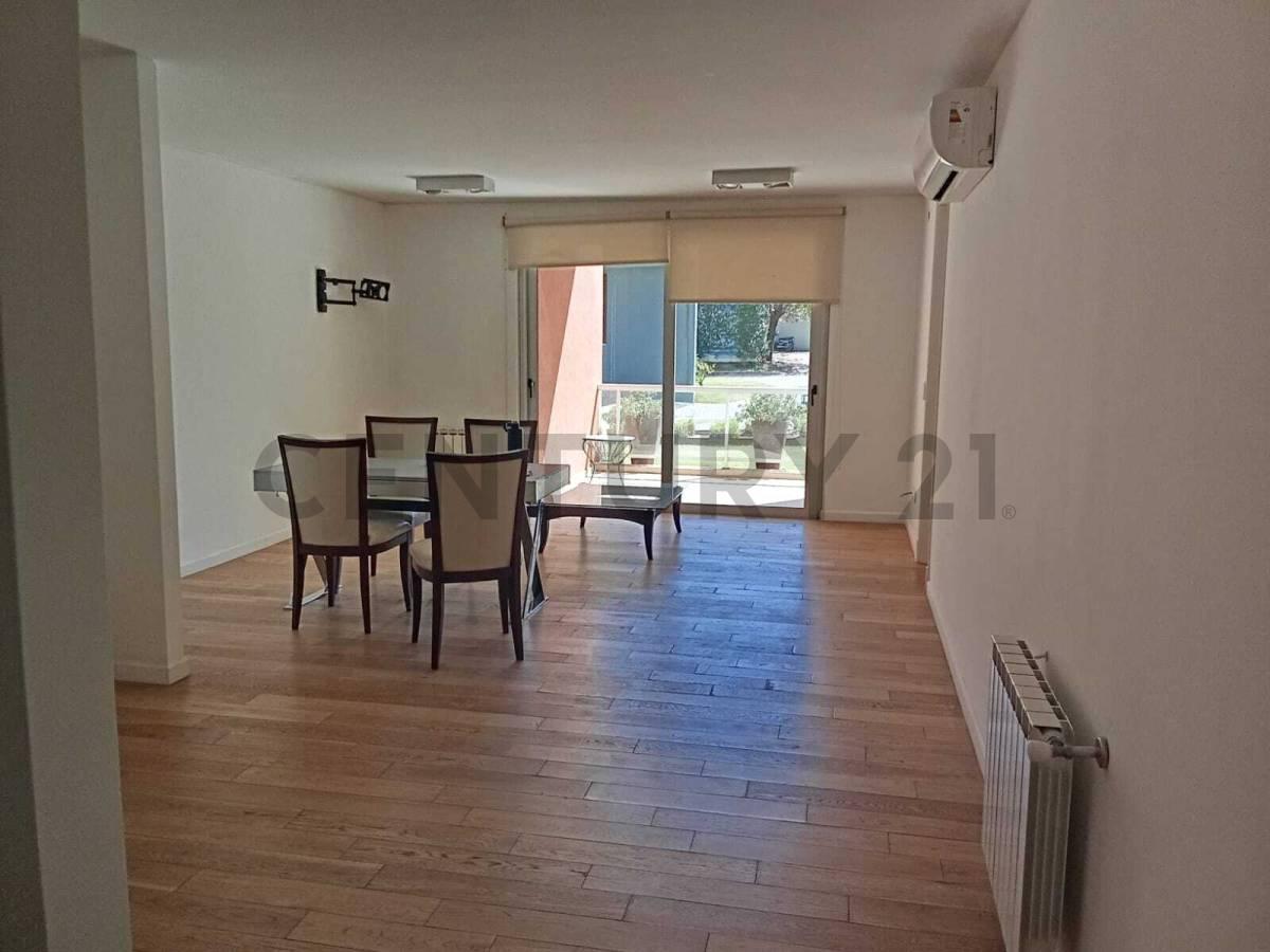 Foto de Departamento de CATEGORIA de 160 M2 y 2 DORM en Complejo Vistalba, imagen 2