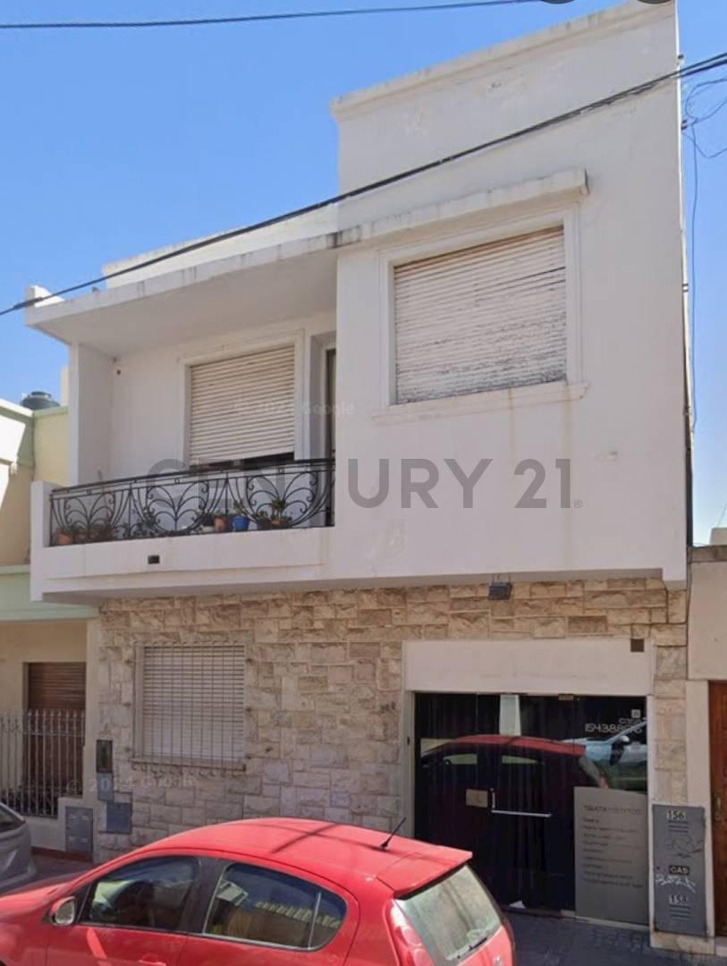 Foto de Imponente Propiedad en el Centro de Rio Cuarto 300 m² Cubiertos Espacio, imagen 2
