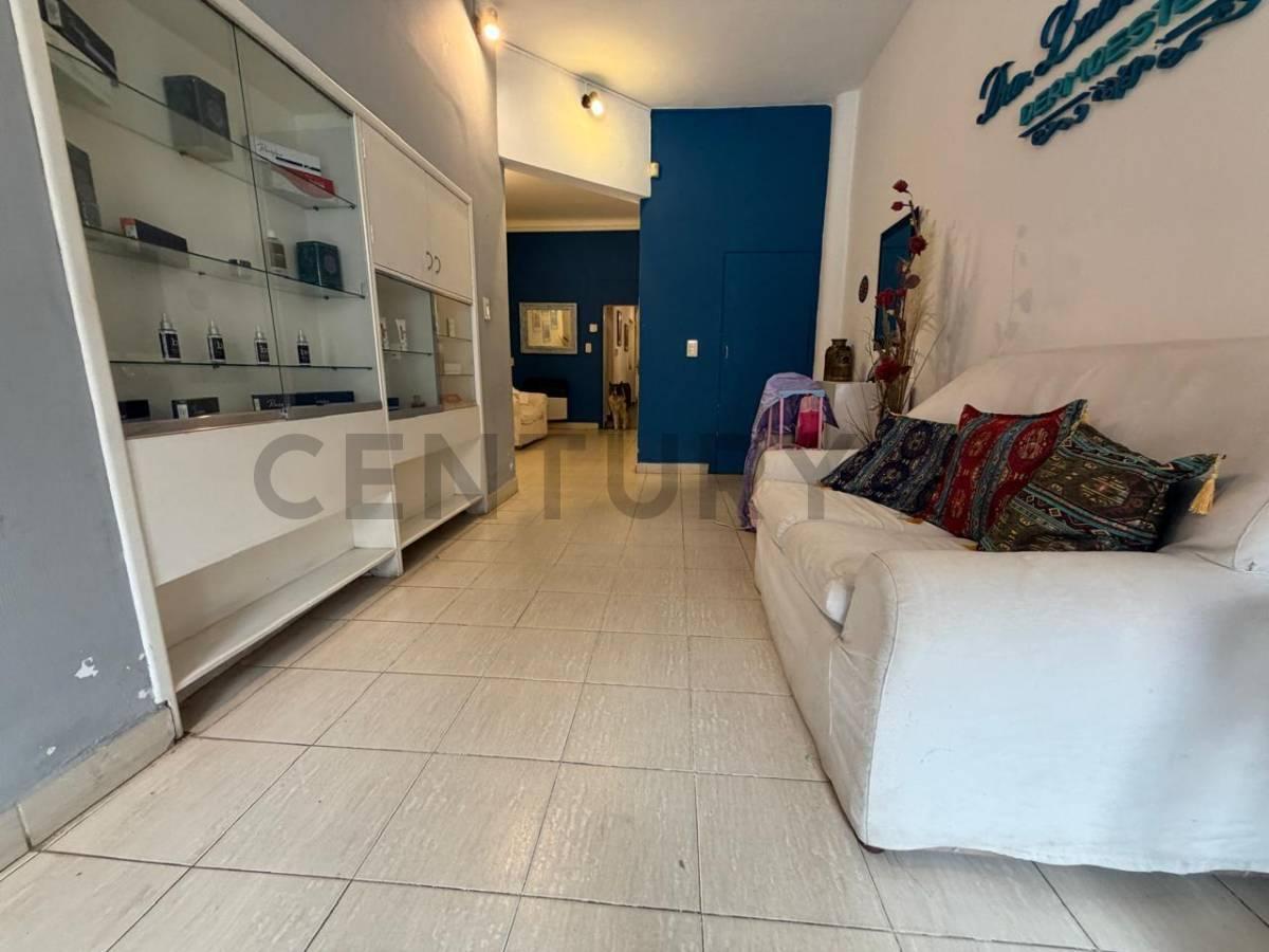 Foto de Imponente Propiedad en el Centro de Rio Cuarto 300 m² Cubiertos Espacio, imagen 4