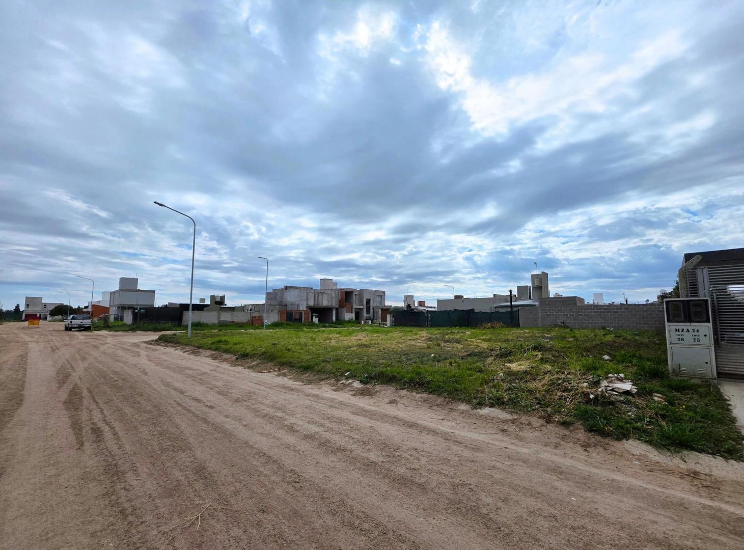 Foto de Terreno en Esquina en Barrio La Foresta | 252 m² | Excelente Entorno, imagen 1