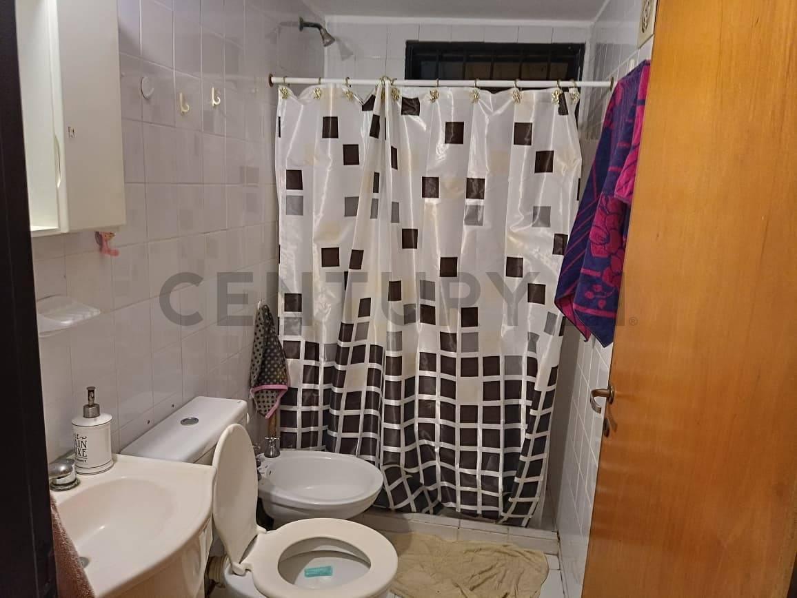 Foto de OPORTUNIDAD Casa MAS departamento en Rio Cuarto, imagen 3