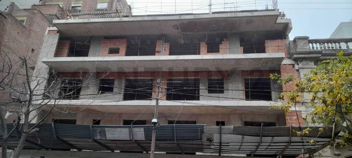 Foto de DEJÁ DE DAR VUELTAS. TU LUGAR ESTÁ EN EDIFICIO F11, imagen 3