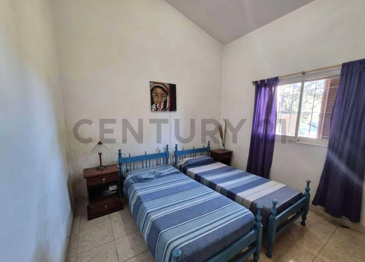 Foto de CASA + CABAÑA CON BAJADA AL RIO Y GRAN TERRENO- MOLINARI -, imagen 5