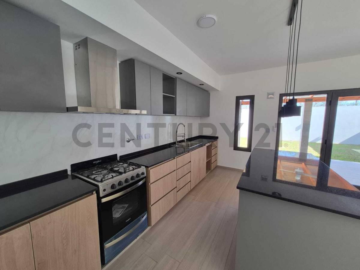 Foto de HERMOSA CASA PLANTA BAJA A ESTRENAR - USD 220.000 y cuotas -, imagen 1